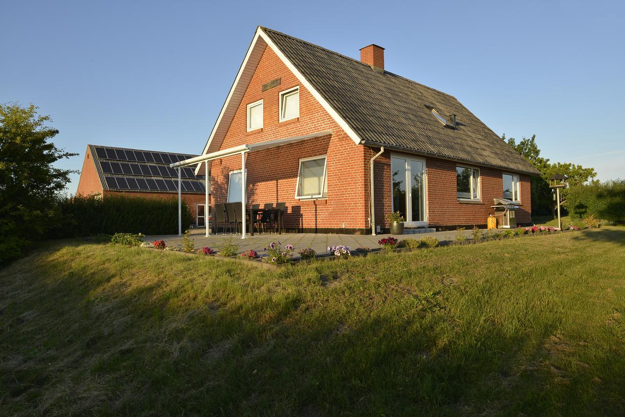Kardybvej 8 Bed & Breakfast Tastum Exterior foto